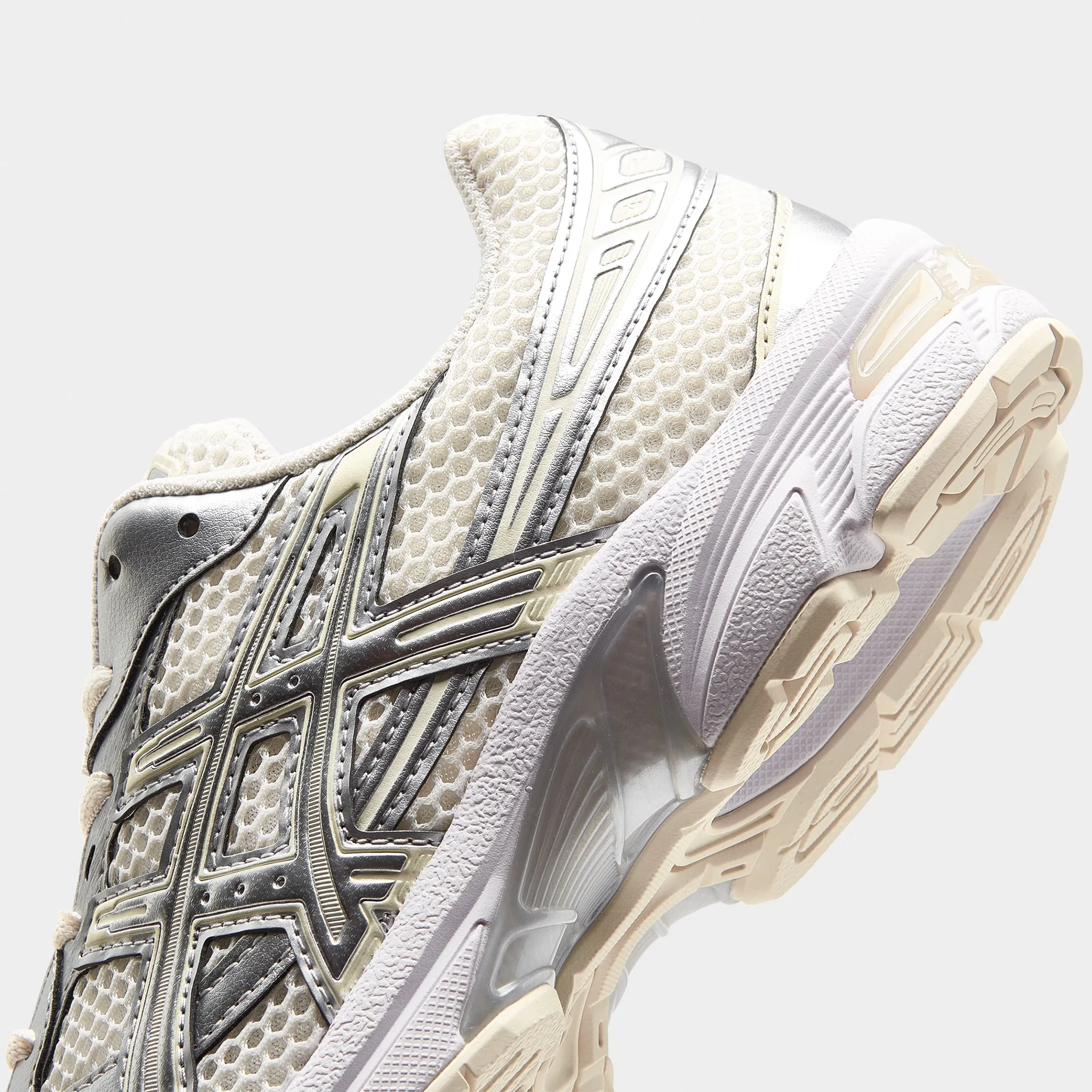 Fit Everyday Minimal Detail ASICS Women's Gel-1130 Cream / Pure Silver