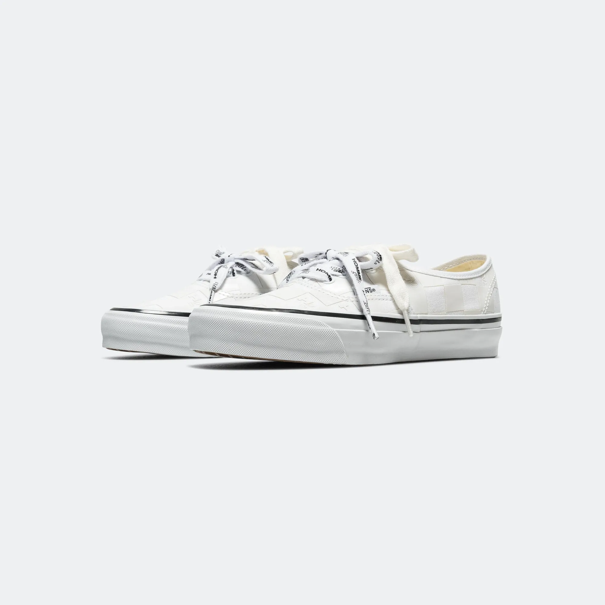 Authentic 44 x Homme Girls - Marshmallow Cross Terrain Wide Fit Option