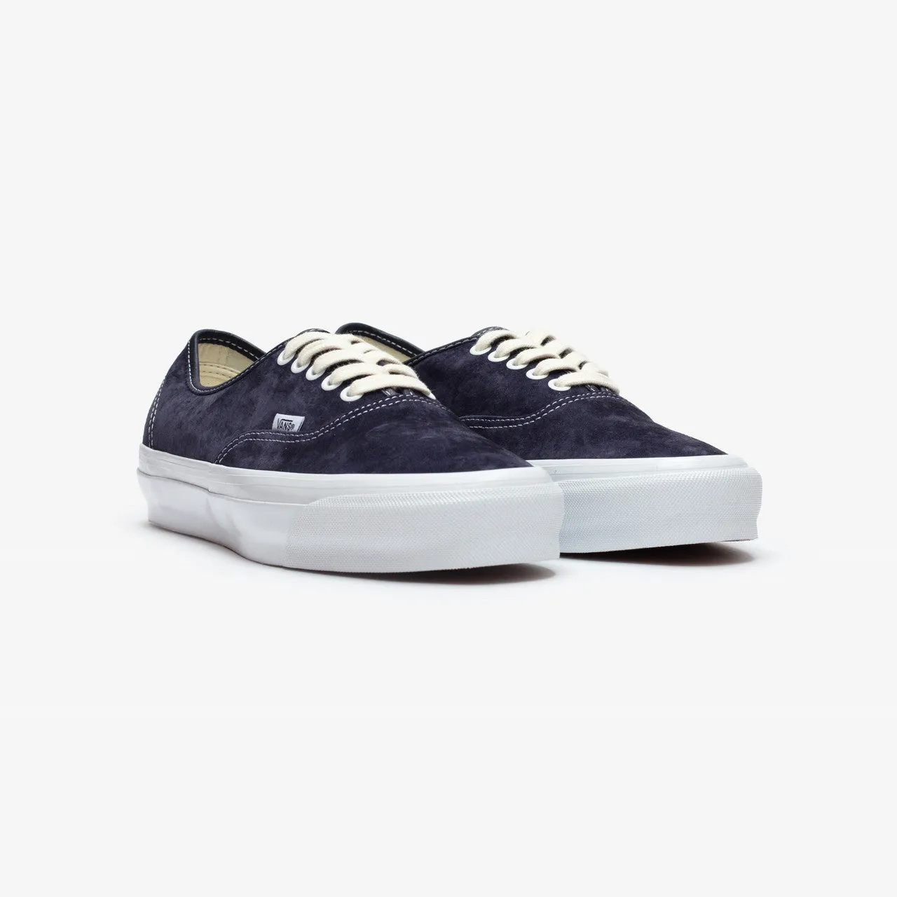 Dynamic Traction Outsoles urban walks Authentic Reissue 44