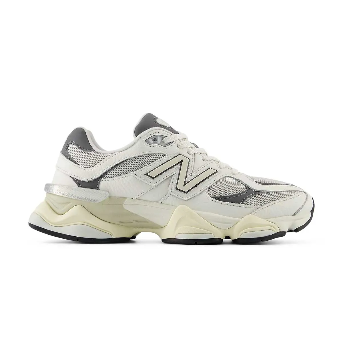 9060 'Sea Salt Castle Rock' mesh - type active seniors' comfort