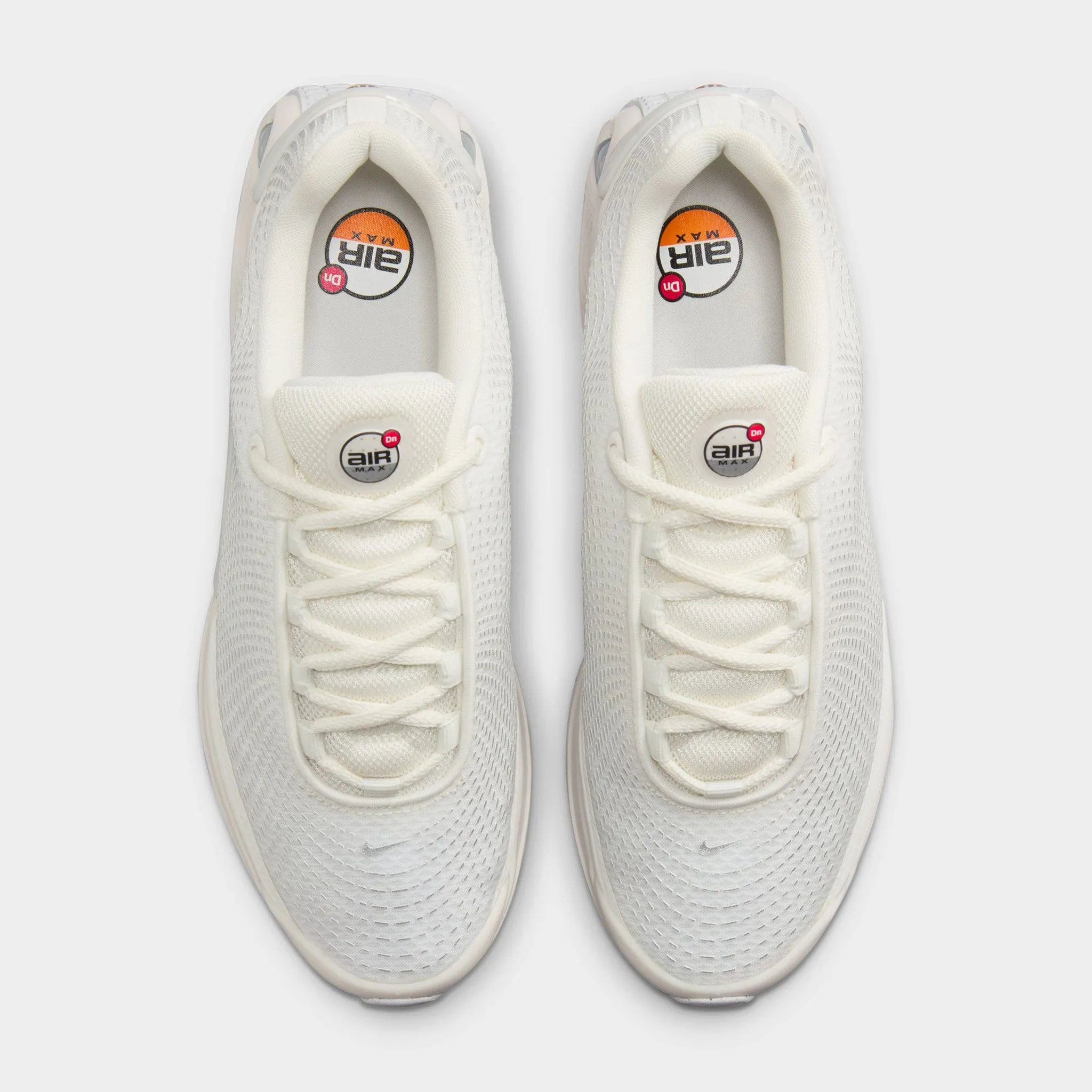 Flex support Nike Women's Air Max DN Sail / Metallic Silver - Phantom