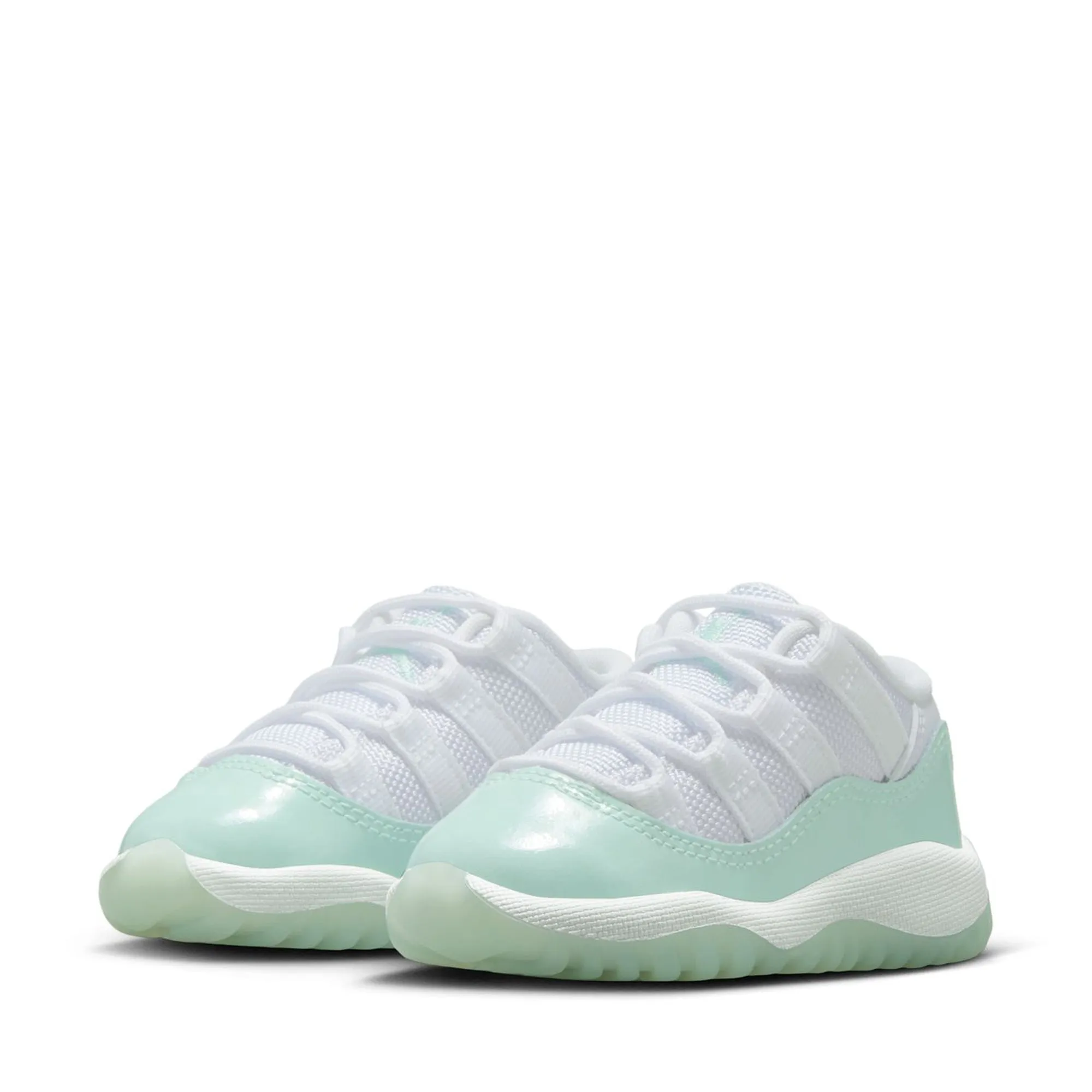 Ventilation Perforation Systems Reinforced Heel Support Jordan 11 Retro Low (TD) - White/Igloo