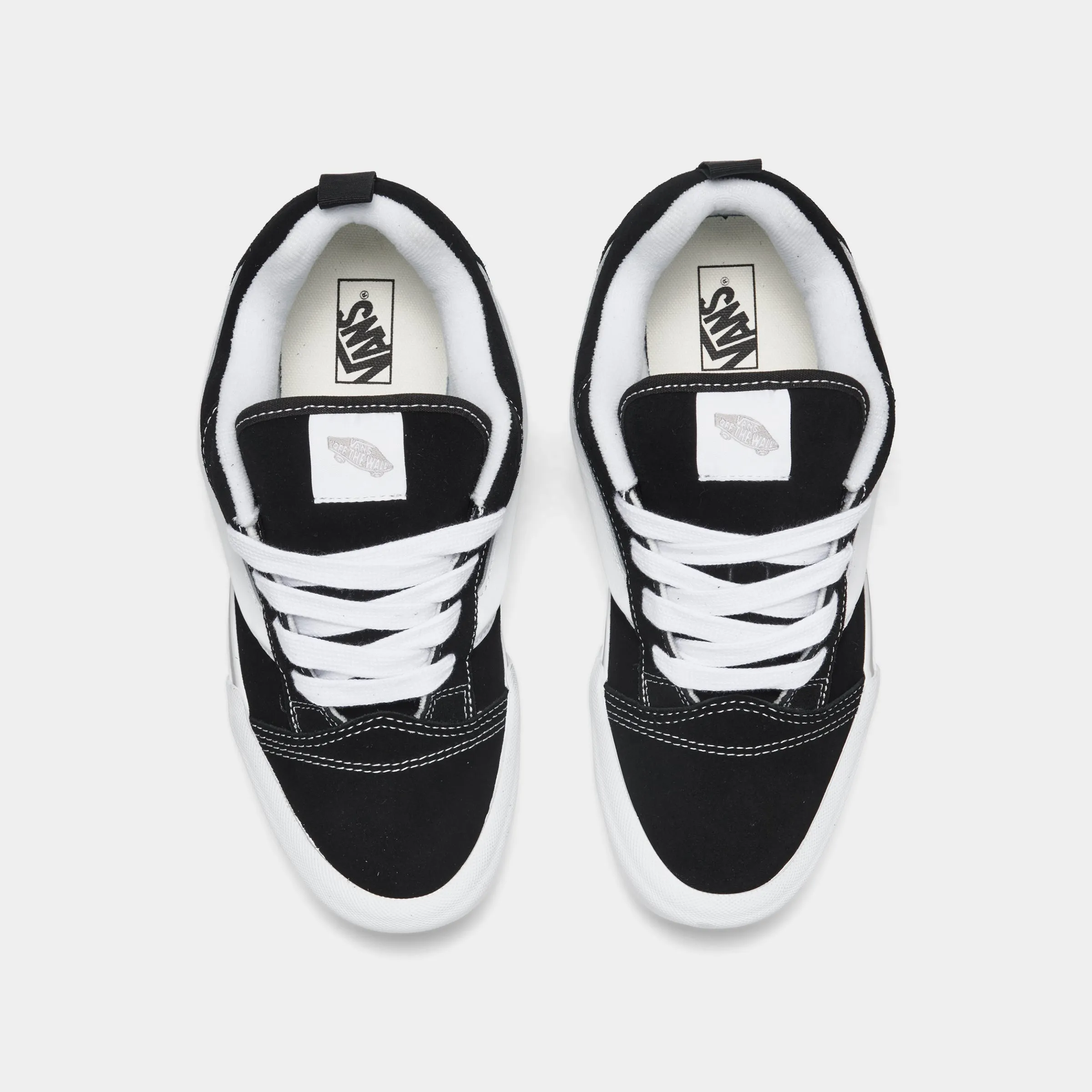 Retro Core Vans Juniors' Knu Skool Black / White