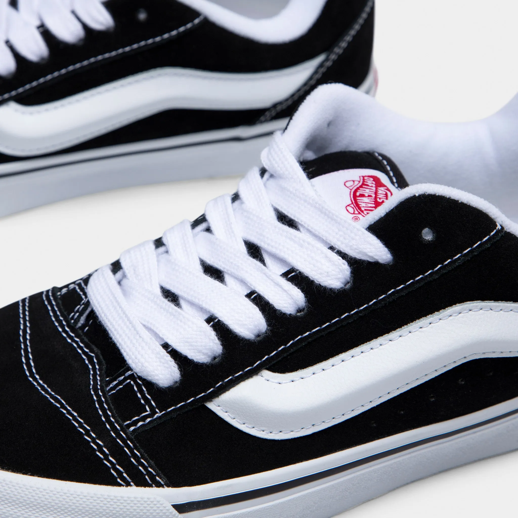 Vans Knu Skool Black / True White Lightweight Feel Marathon Day