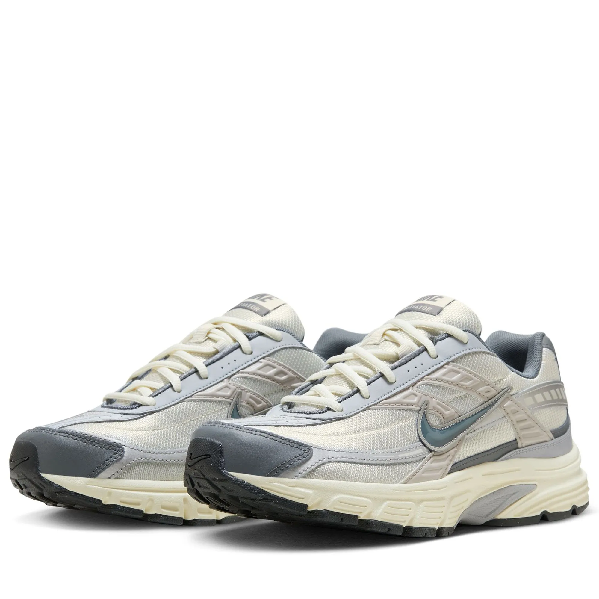 Supportive Heel Counter Nike Initiator - Light Bone/Smoke Grey
