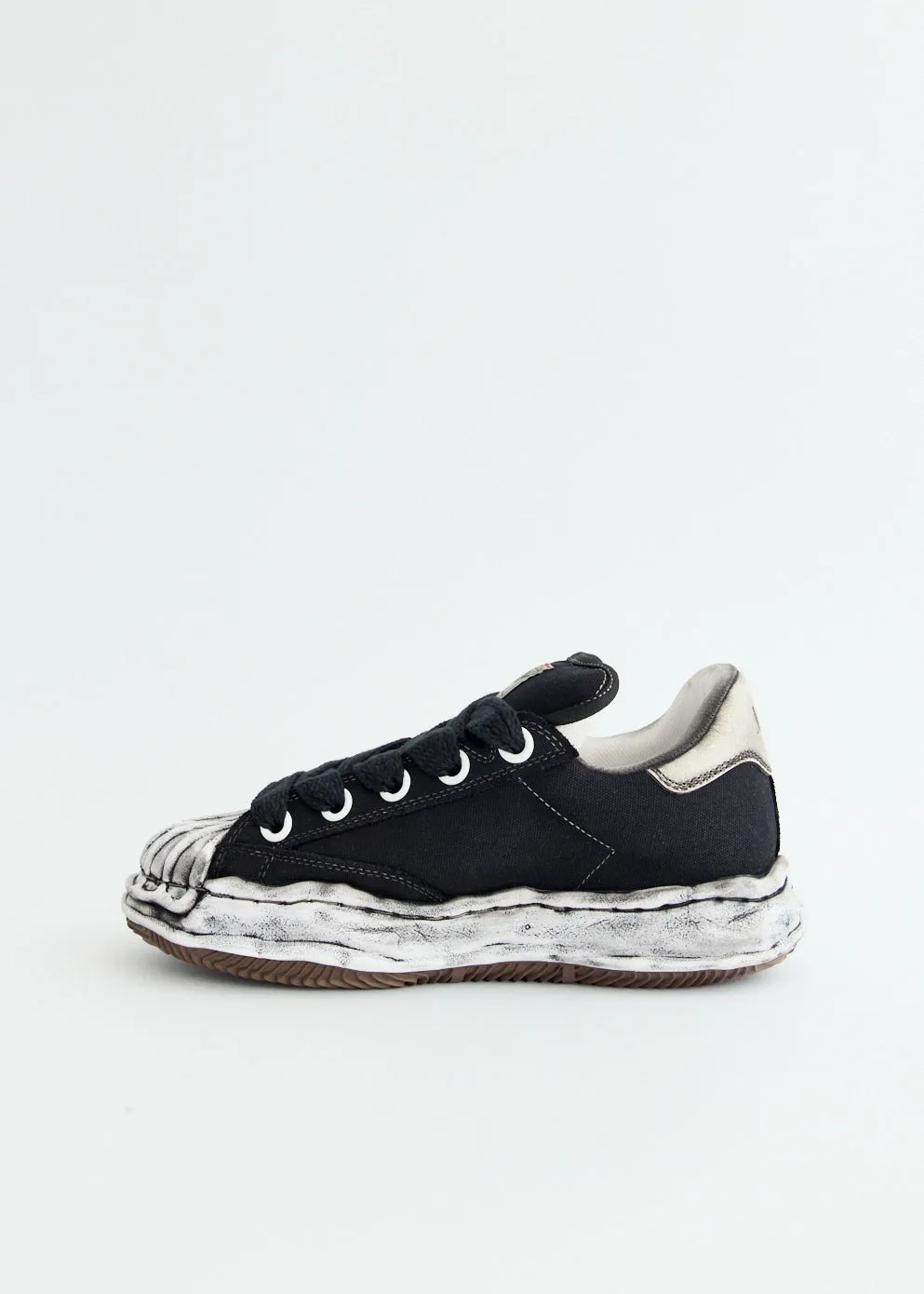 Superior Performance Blakey Low Top Sneakers