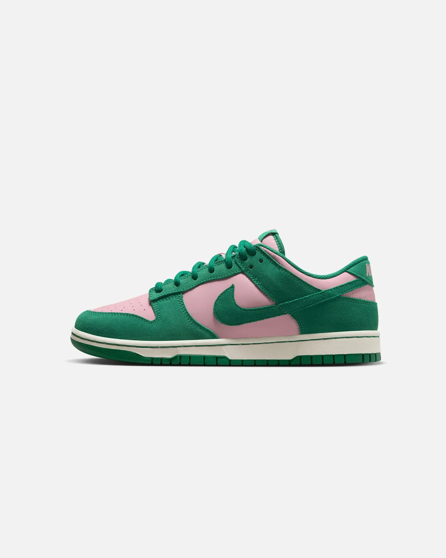 Icon Walk Nike Dunk Low Retro Med Soft Pink/Malachite Sail