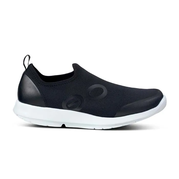 Durable Walk Simple Match Womens Oofos Oomg Sport in White/Black