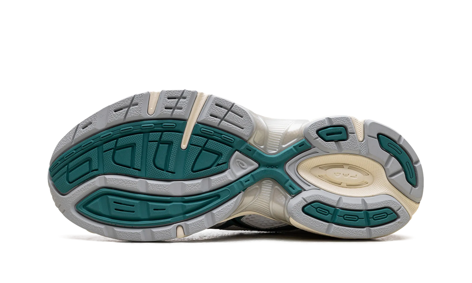 Gel-1130 "White Rainy Lake" running in winter shoes SupportiveMidfoot