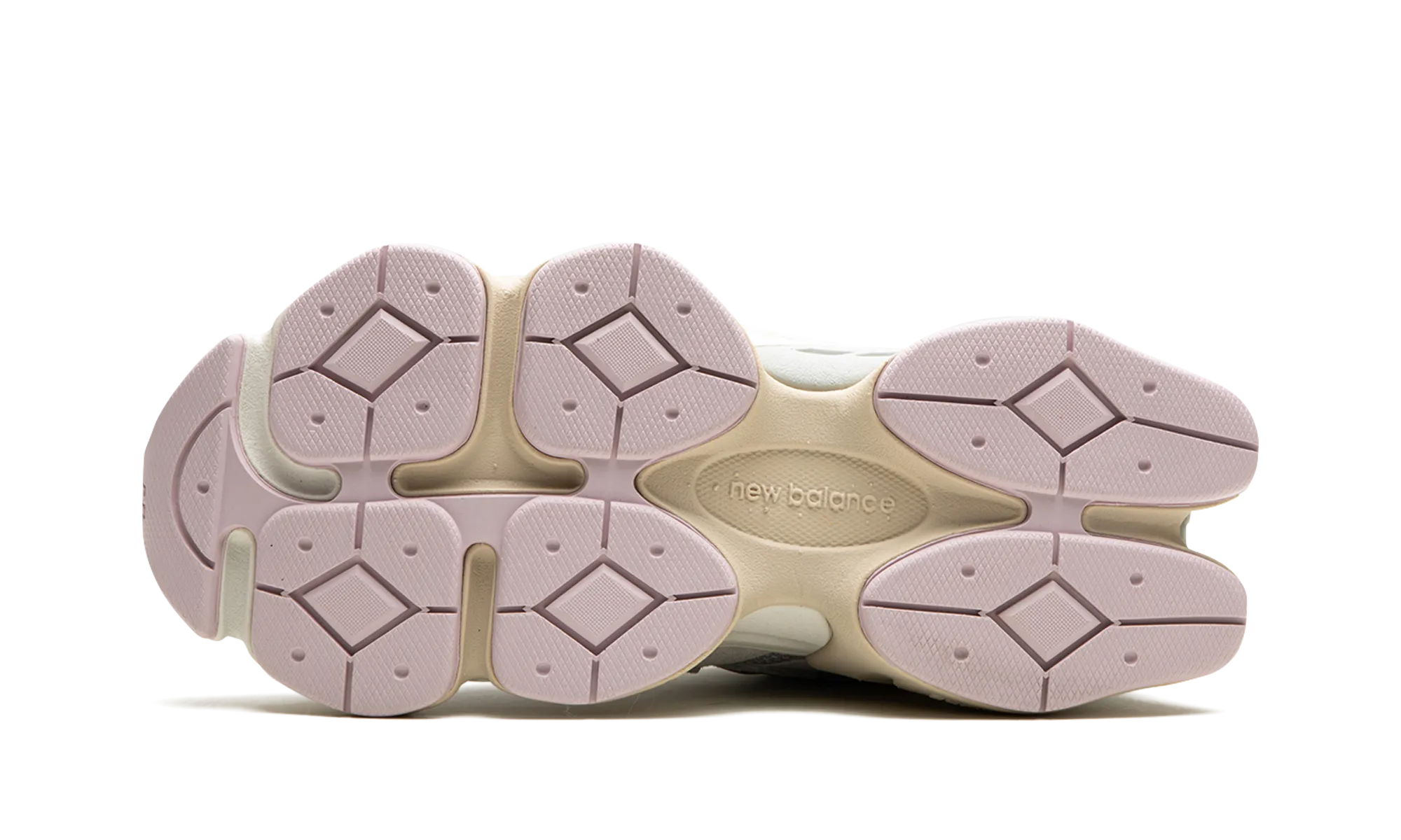 9060 "Grey Matter" wide - fit spaciousness