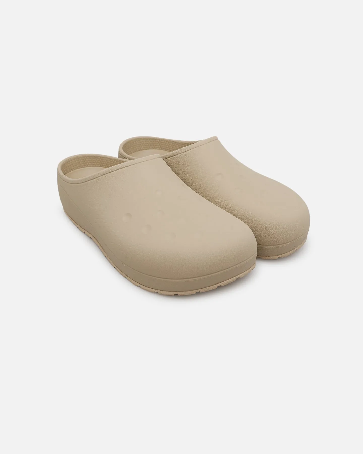 On Trend Crocs Quiet Clog Tree Bark