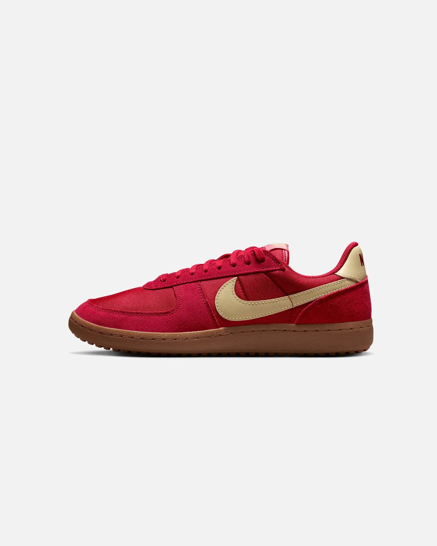 Nike Field General Gym Red Club Edge Mountain Strong
