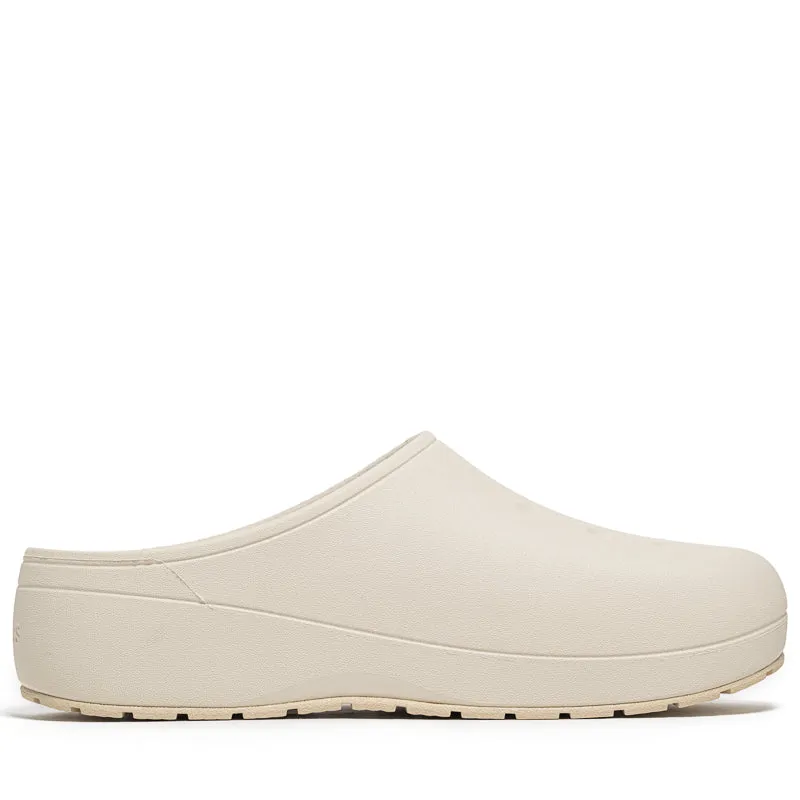 Crocs Classic Quiet Clog - Stucco Flexible Fit Shoes Light Activity
