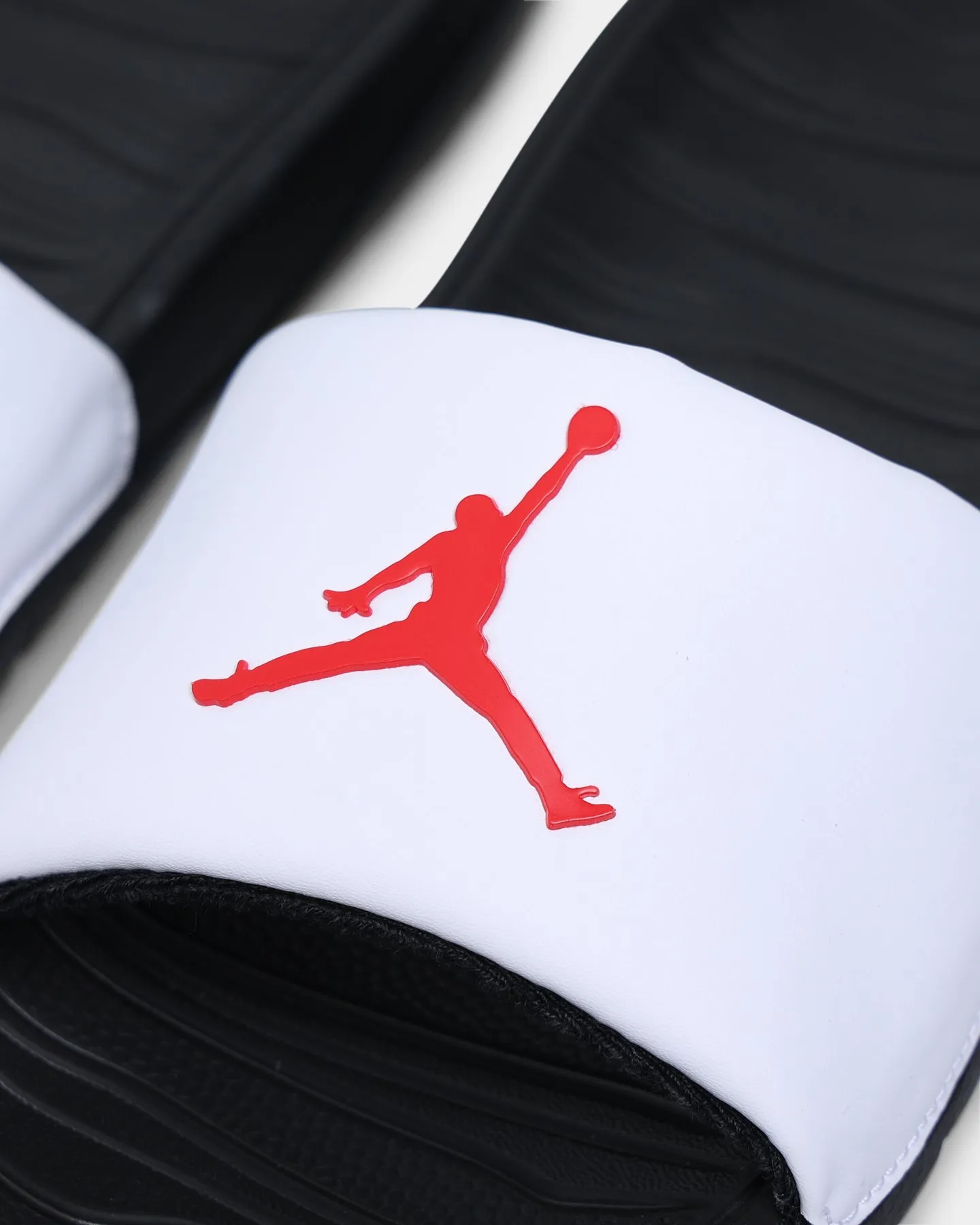 Stretchable Material Breathable mesh Jordan Men's Jordan Break Black/University