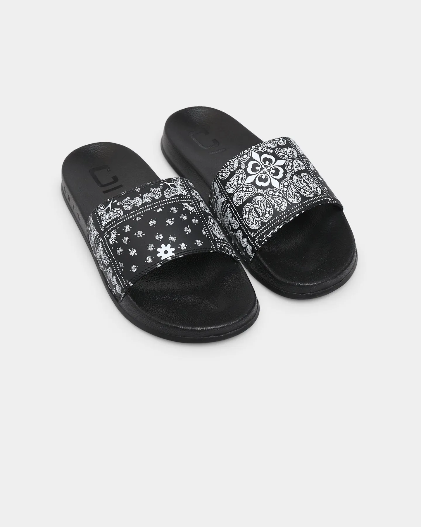 Carr?? Bandana Ultra Classique Slides Black/White Ventilated Fast Track