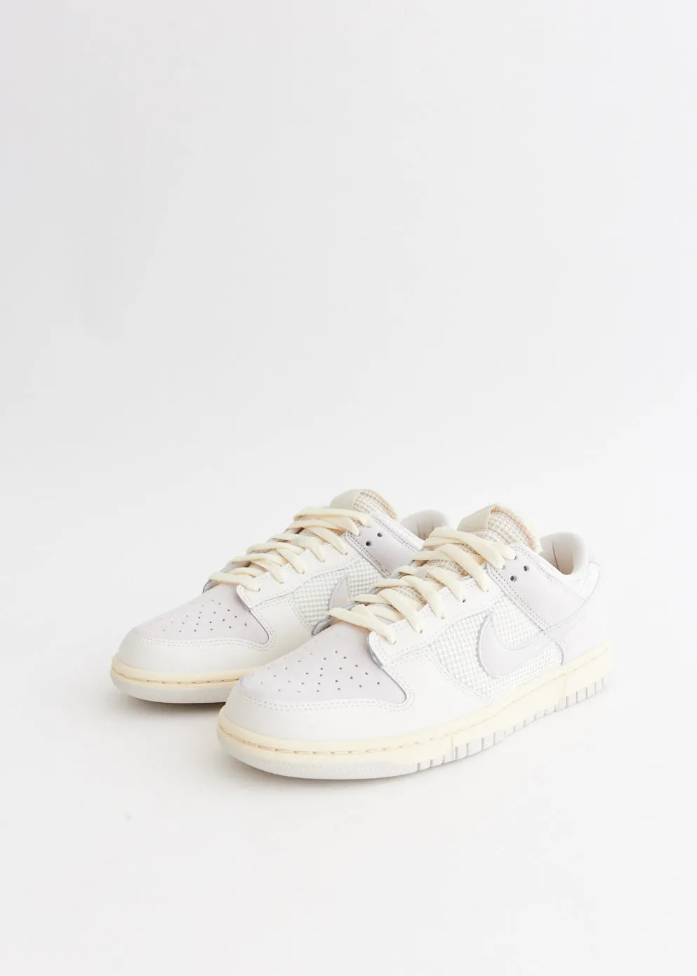 Dunk Low 'Phantom' Sneakers balance - maintenance - level Elevated durability