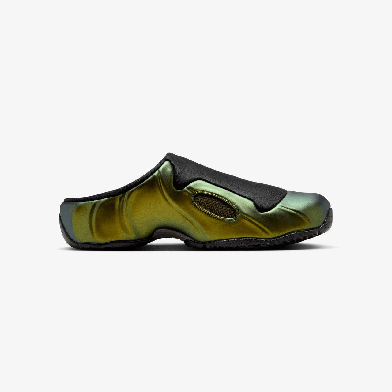 Clogposite Athletic materials