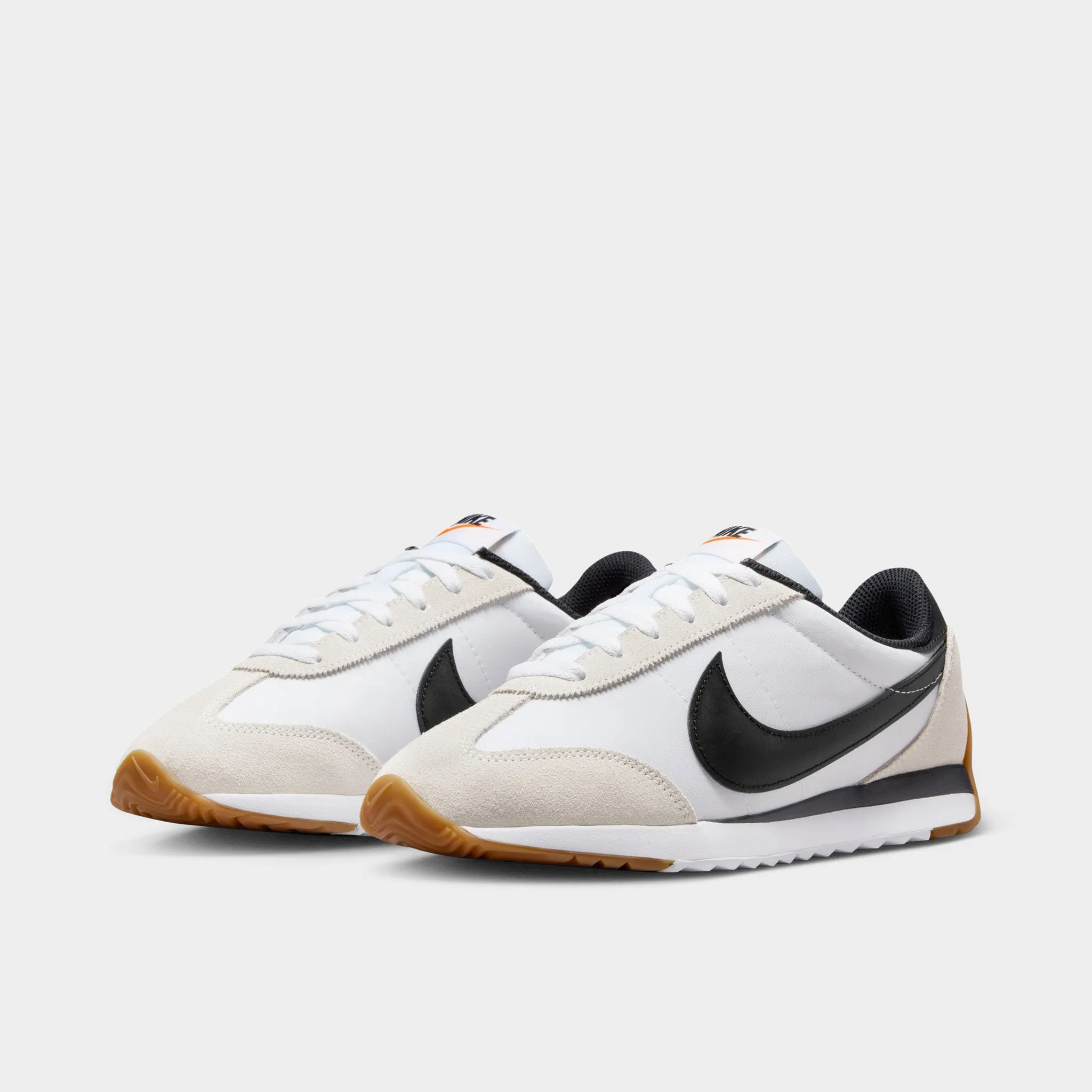 Nike Women's Pacific White / Black - Platinum Tint Heat Step Chic Everyday