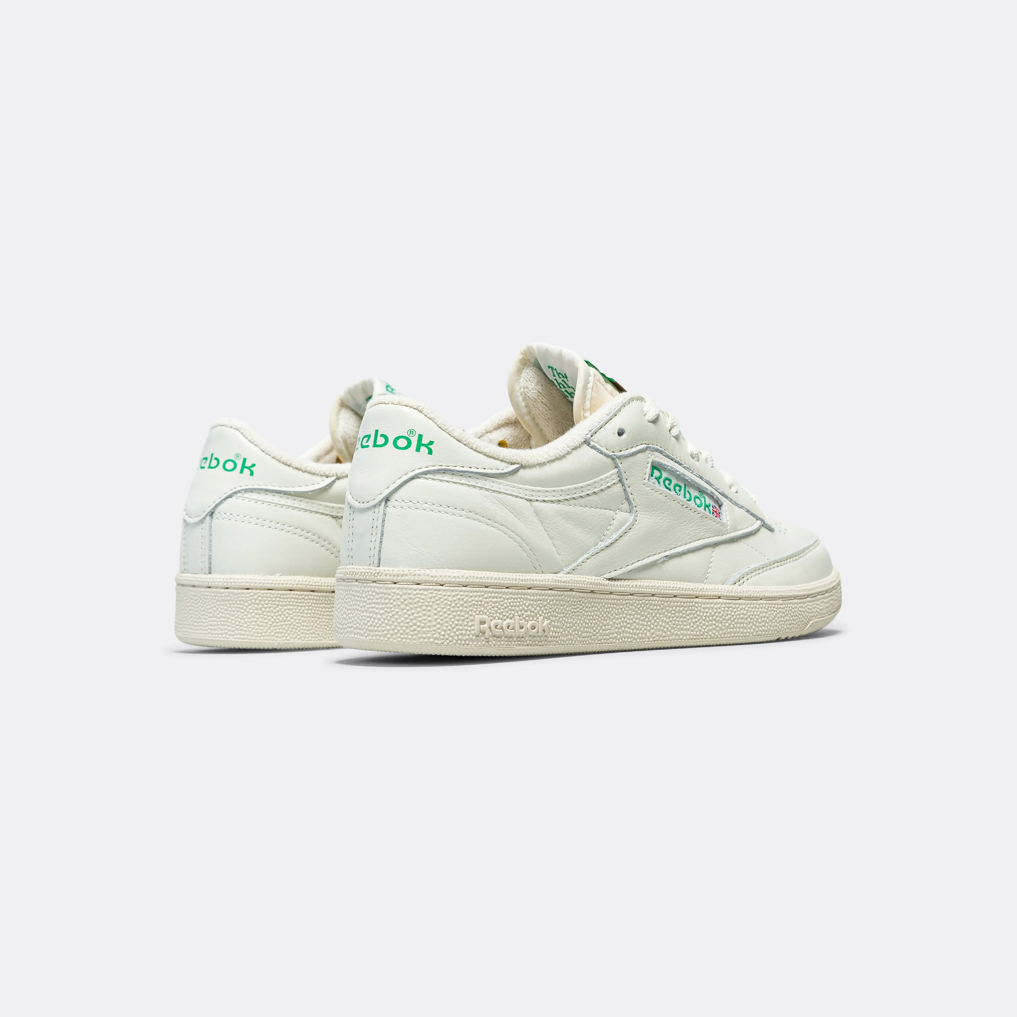 Endurance Style. Club C 1985 TV - Chalk/Paperwhite/Glen Green