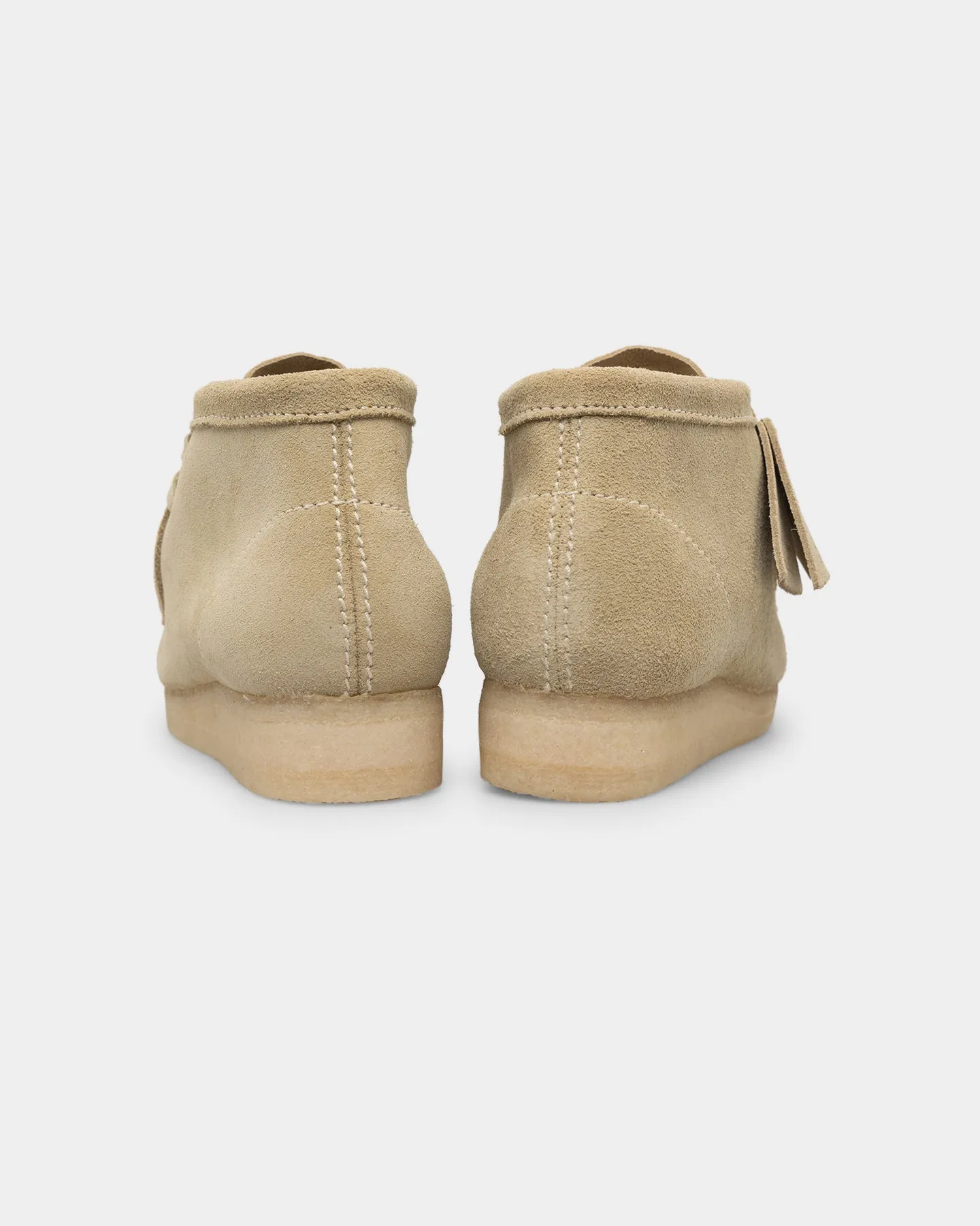 skiers - specific features Streamlined materials Clarks Originals Women's Wallabee Boot (M) Maple