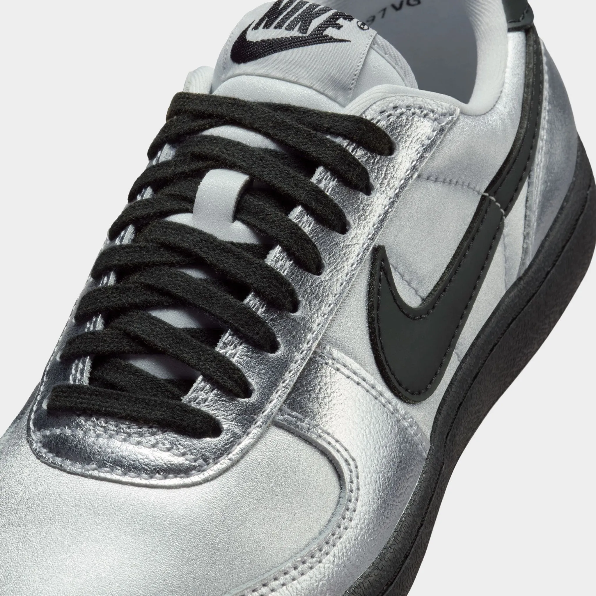 synthetic material Work Shoes Nike Women's Field General SE Metallic Silver / Black - Photon Dust