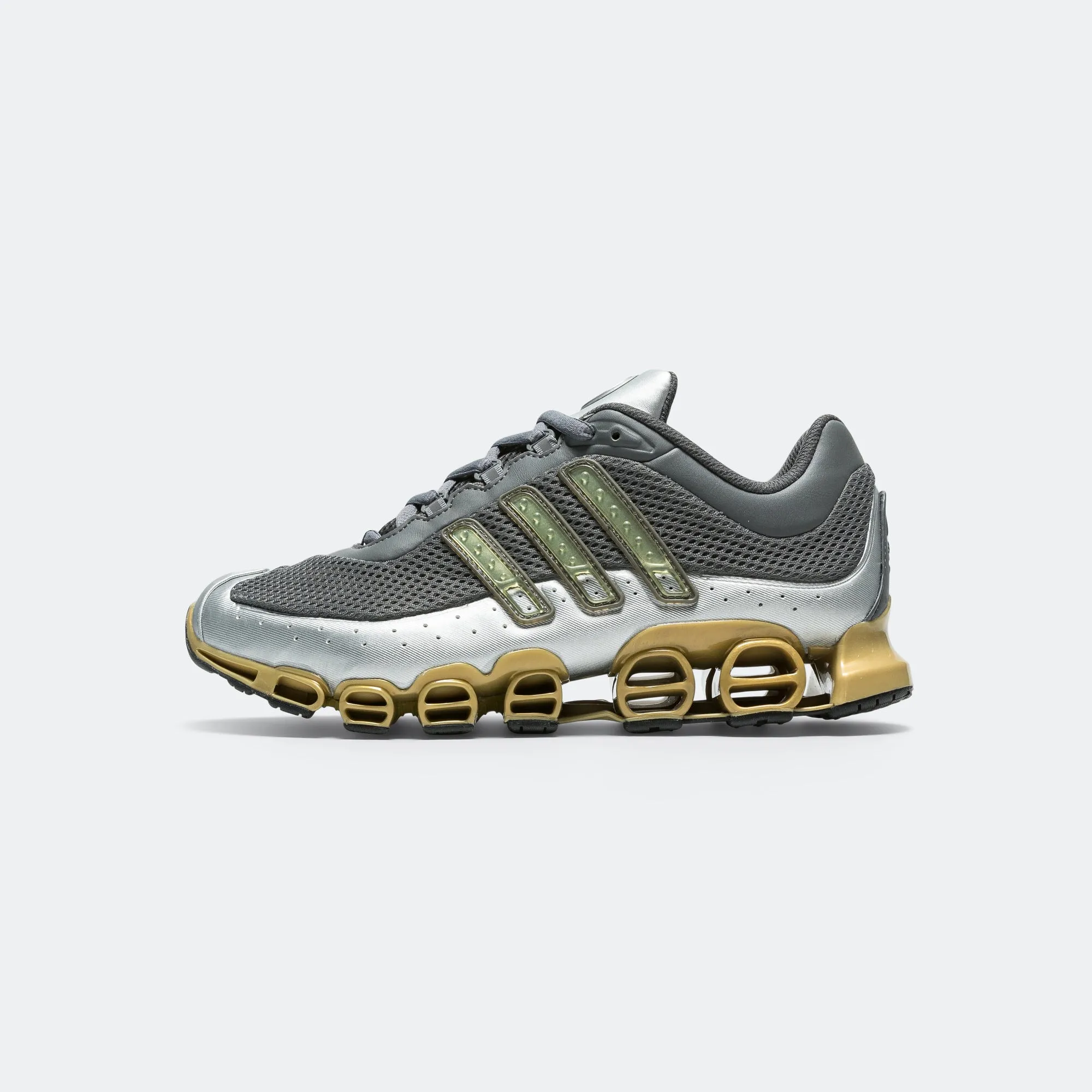Megaride - Grey Four/Gold Metallic-Metallic Silver High Traction Grip
