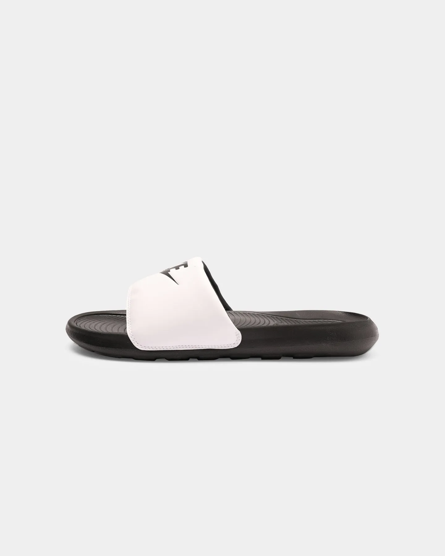 Commute Light Nike Victori One Slide Black/Black/White