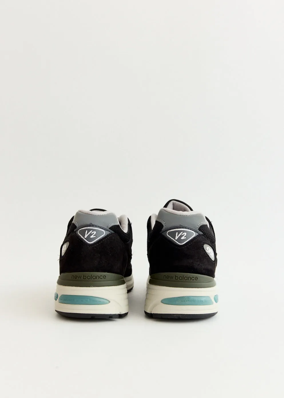 MADE in UK 991v2 'Black' Sneakers Fitted Traction