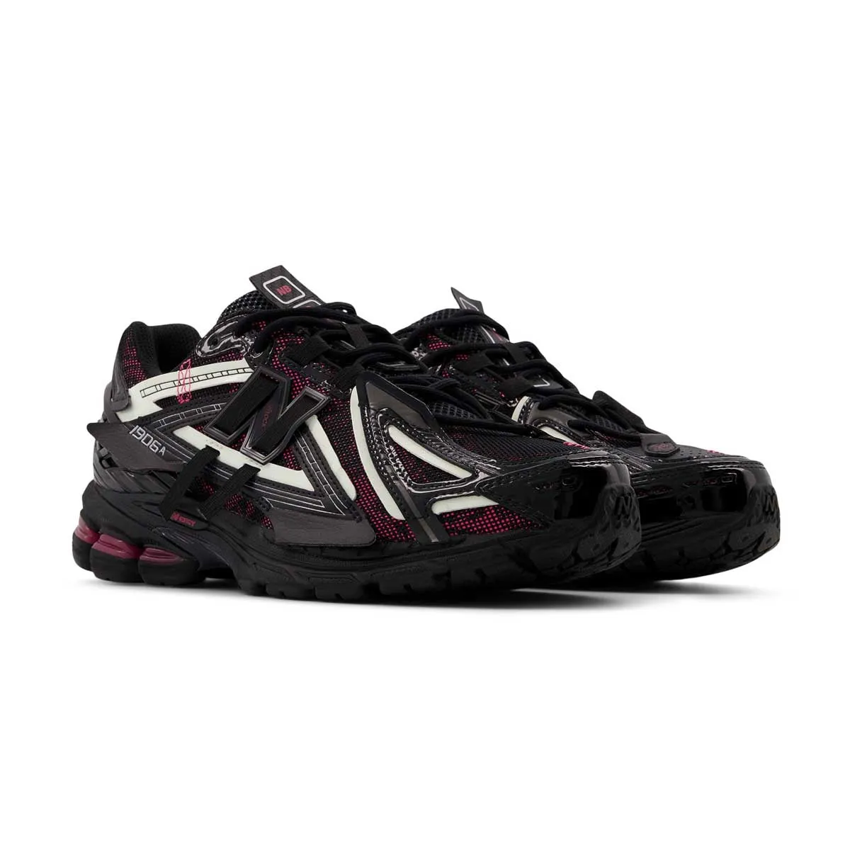 1906A 'Black Dragon Berry' Foot Ease
