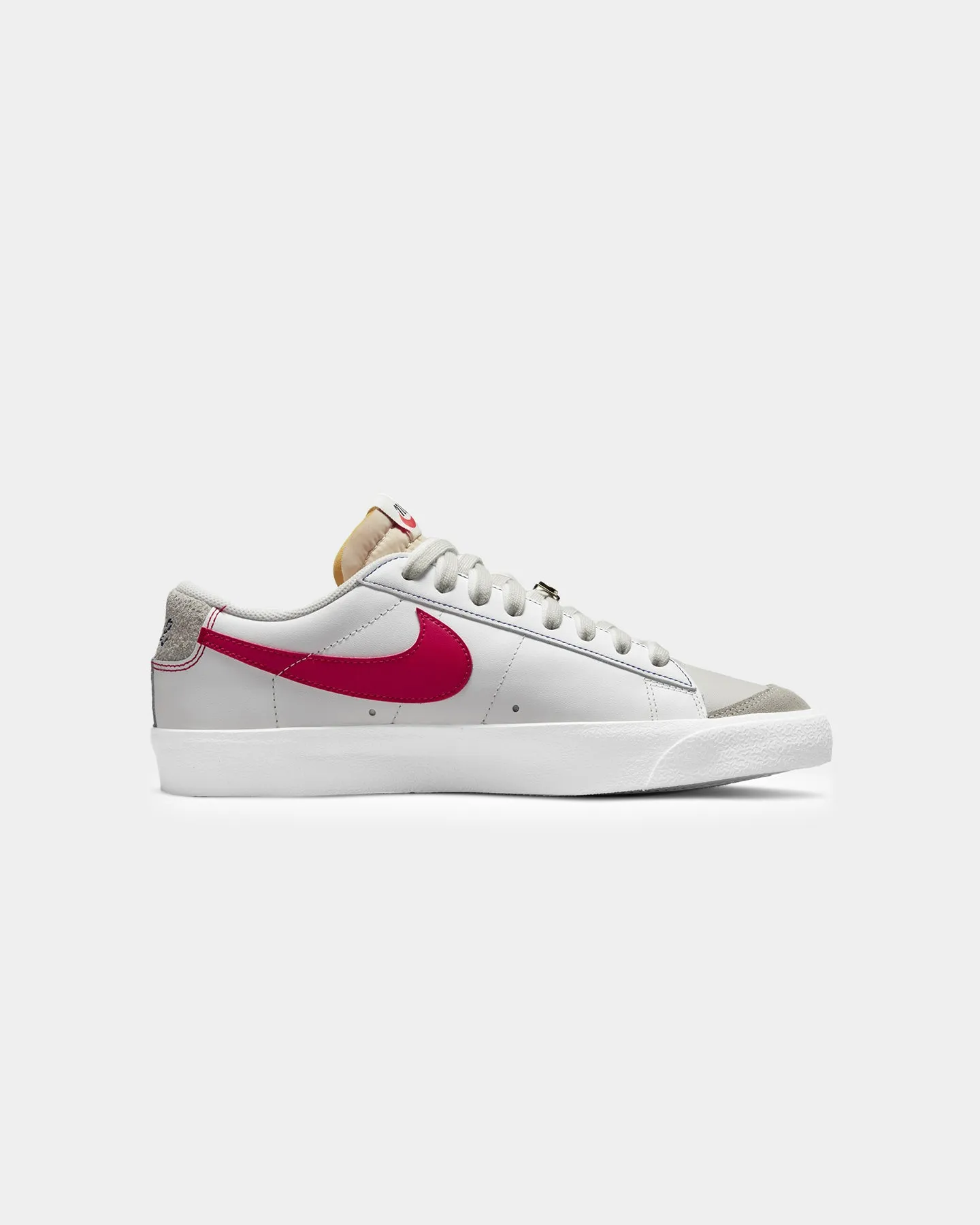 Skin Fresh Easy To Clean Nike Blazer Low '77 PRM Light Bone/Summit White