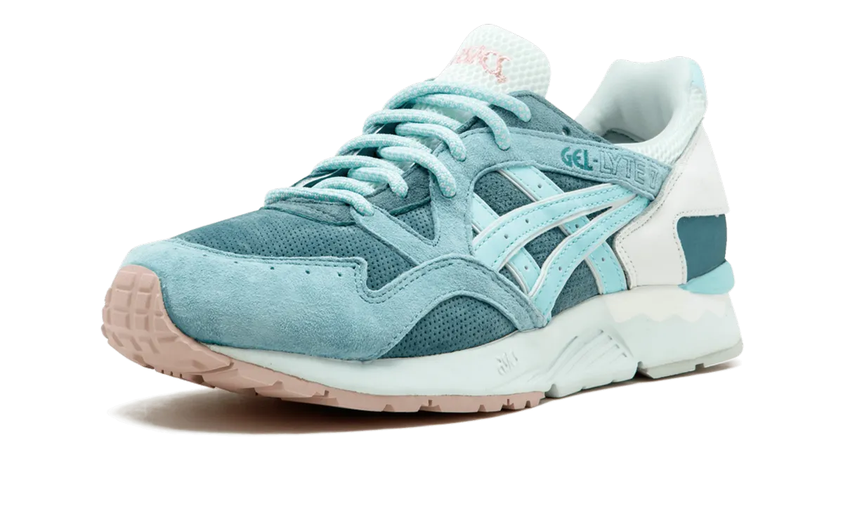 Gel Lyte 5 "Ronnie Fieg - Sage" running in deserts diamond - design shoes