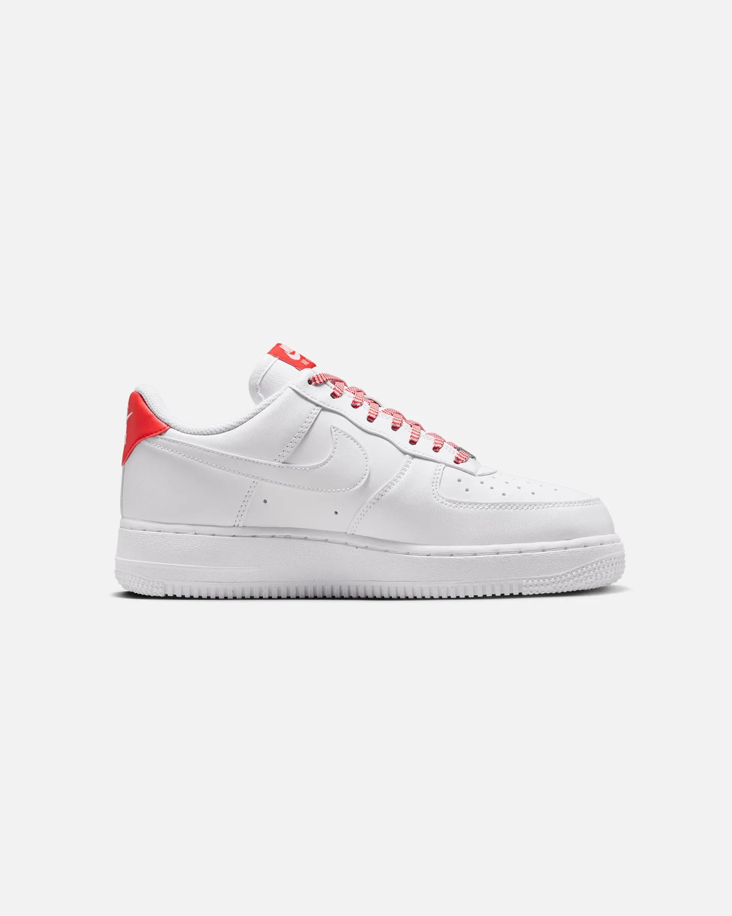 Quick-Dry Nike Women's Air Force 1 '07 White/Pink