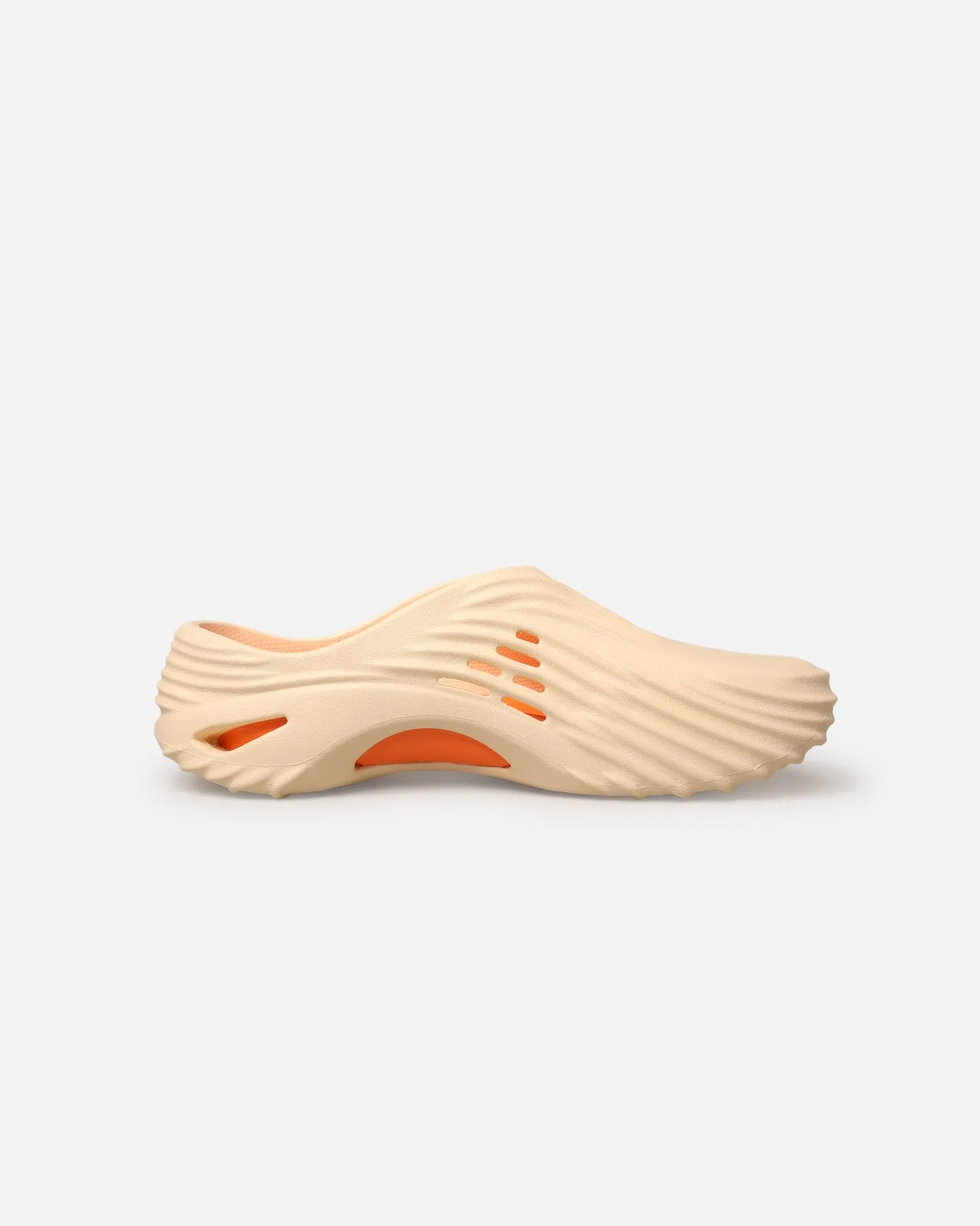 Crocs Echo Wave Vanilla Mono Style