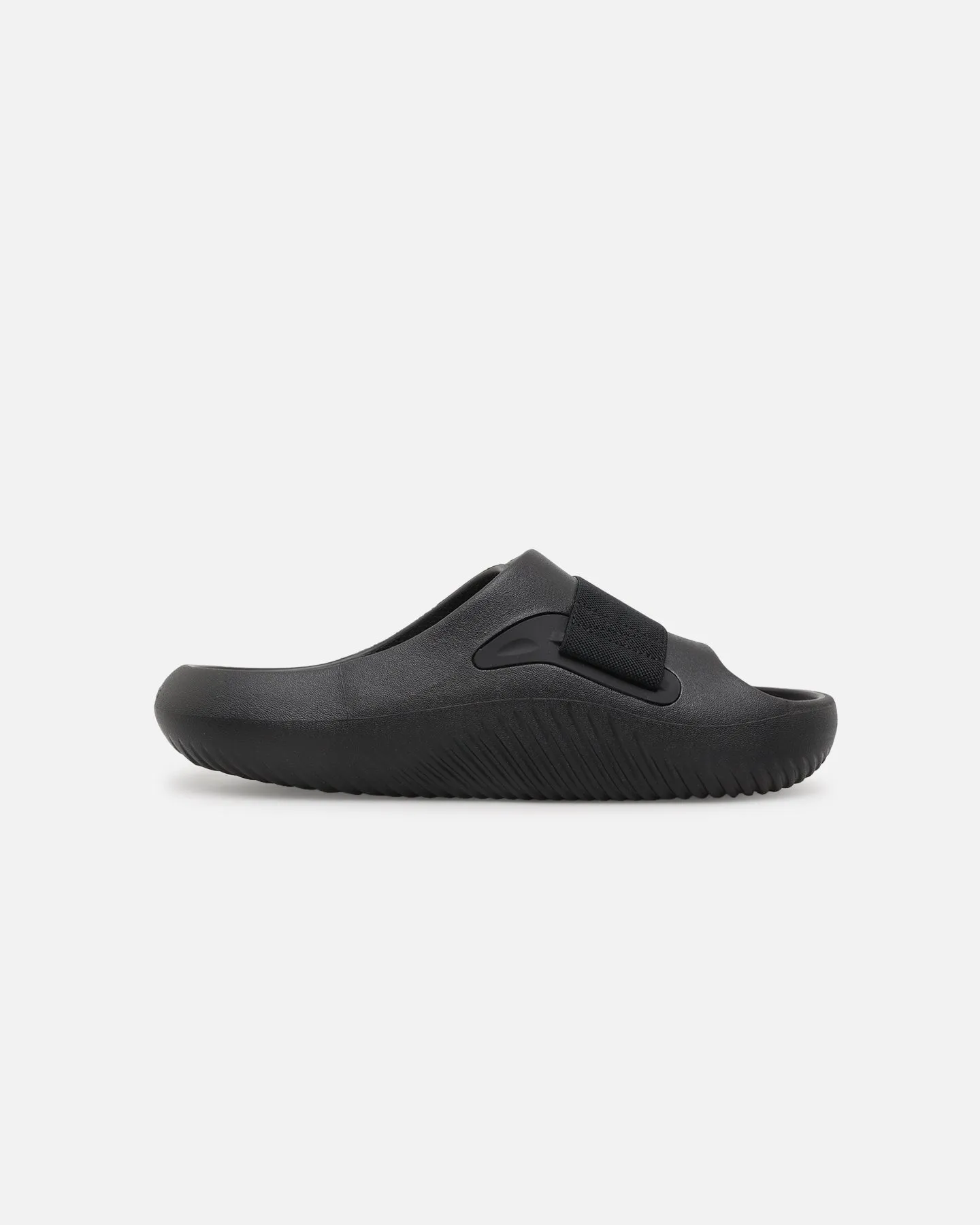 Fast pace Dream Walk Crocs Mellow Luxe Recovery Slide Black