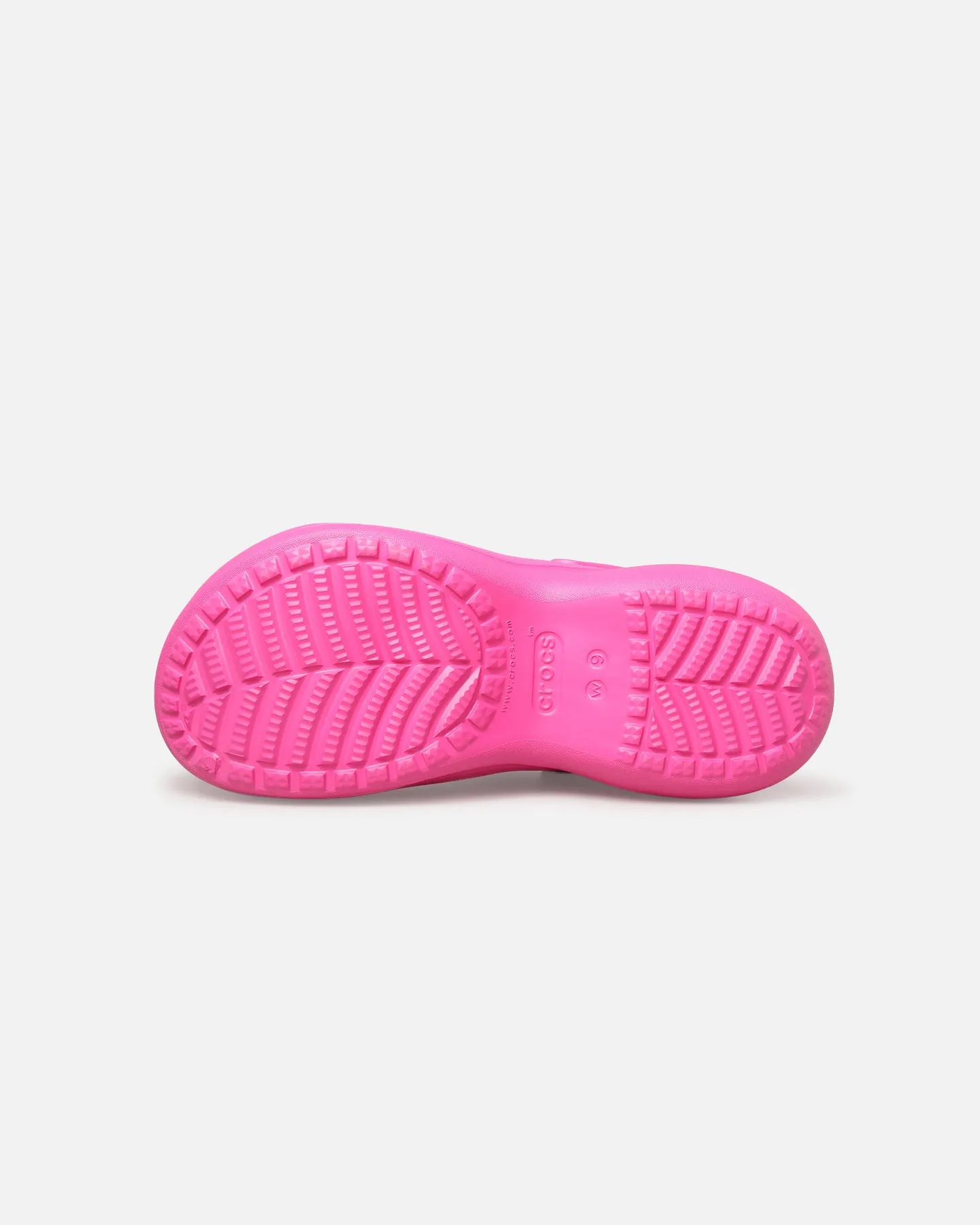 Crocs Women's Hello Kitty Bae Clog Multi badminton Fashion-forward comfort