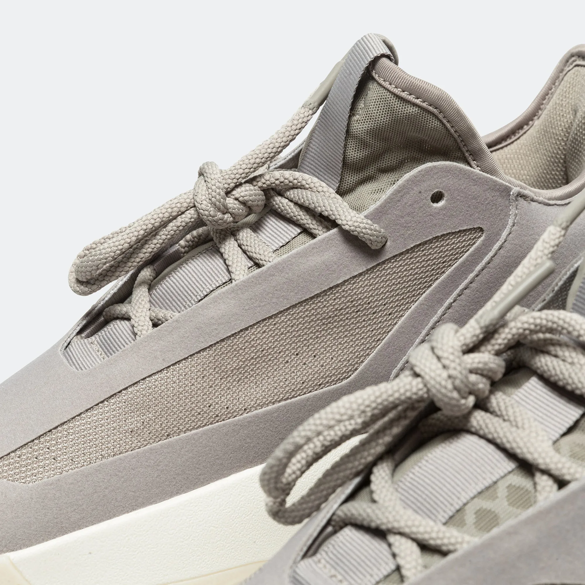Carbon Fiber Insert Slip-resistant support Athletics II Basketball Low - Putty Beige/Putty Beige