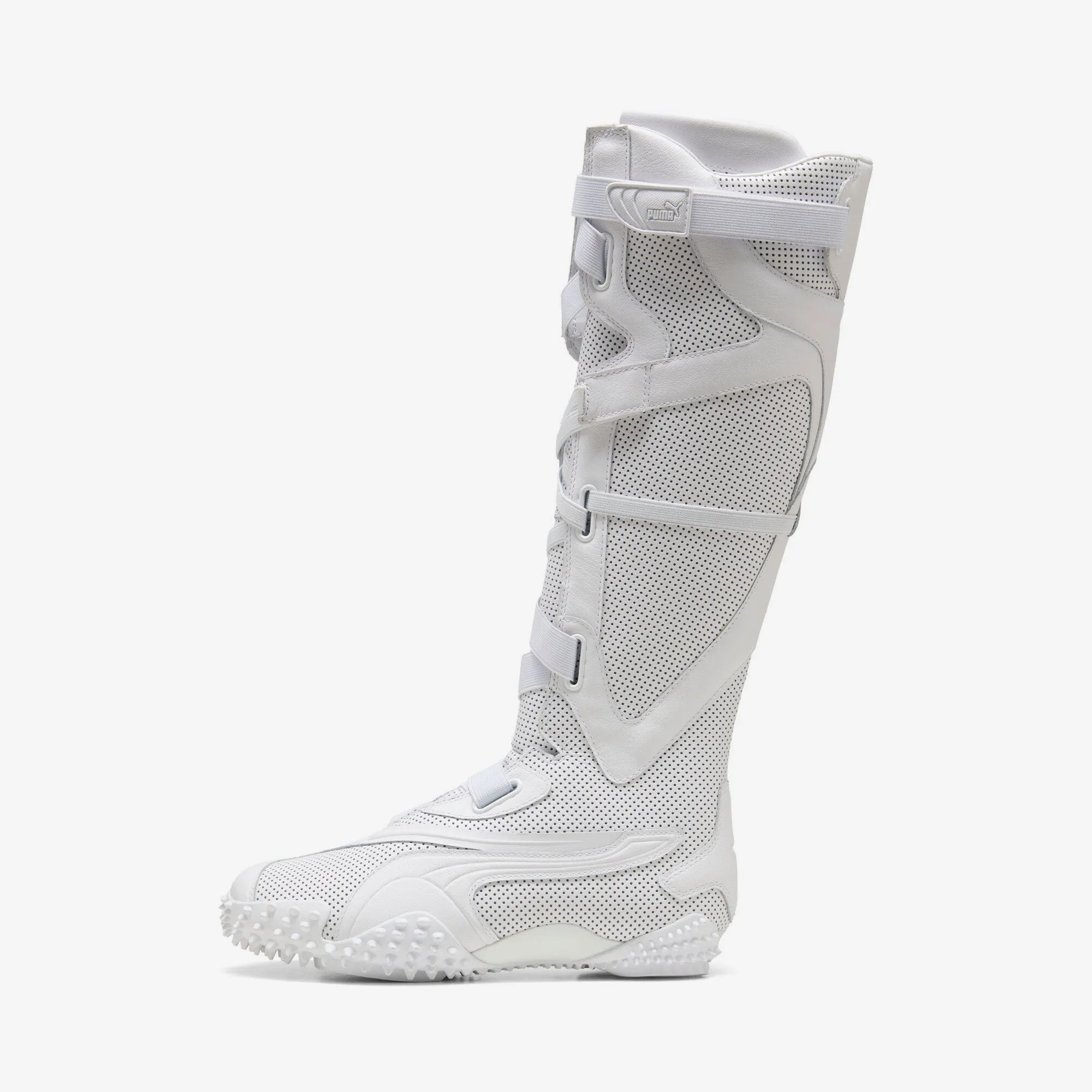 Comfortable Design Features Mostro Boot Leather