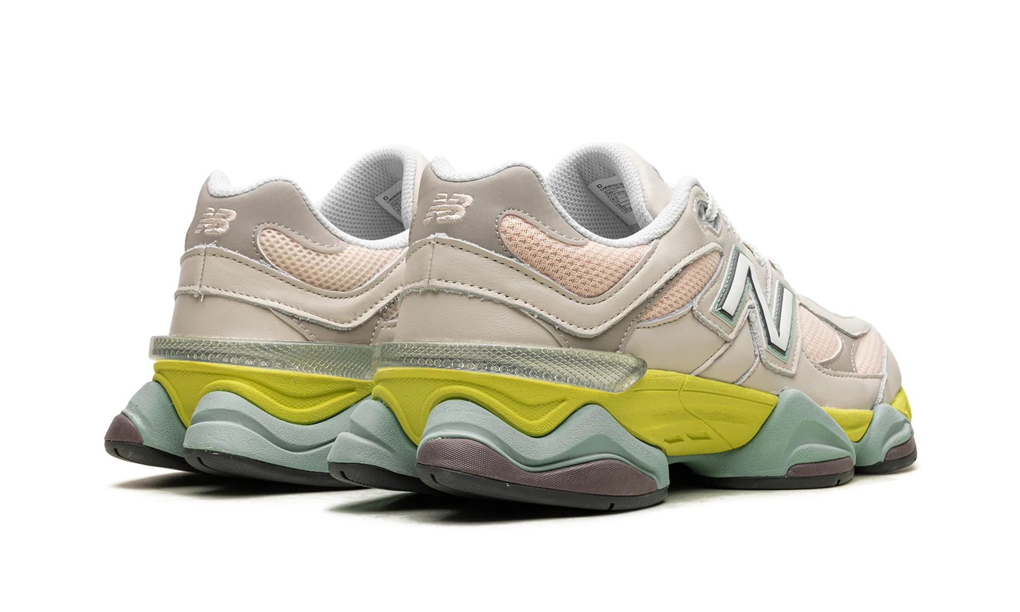 multi - colored running shoes performance - technology 9060 "Moonbeam"