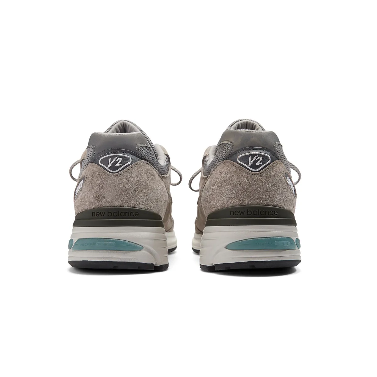 in UK 991v2 'Dove' Rain Guard Beauty Walk