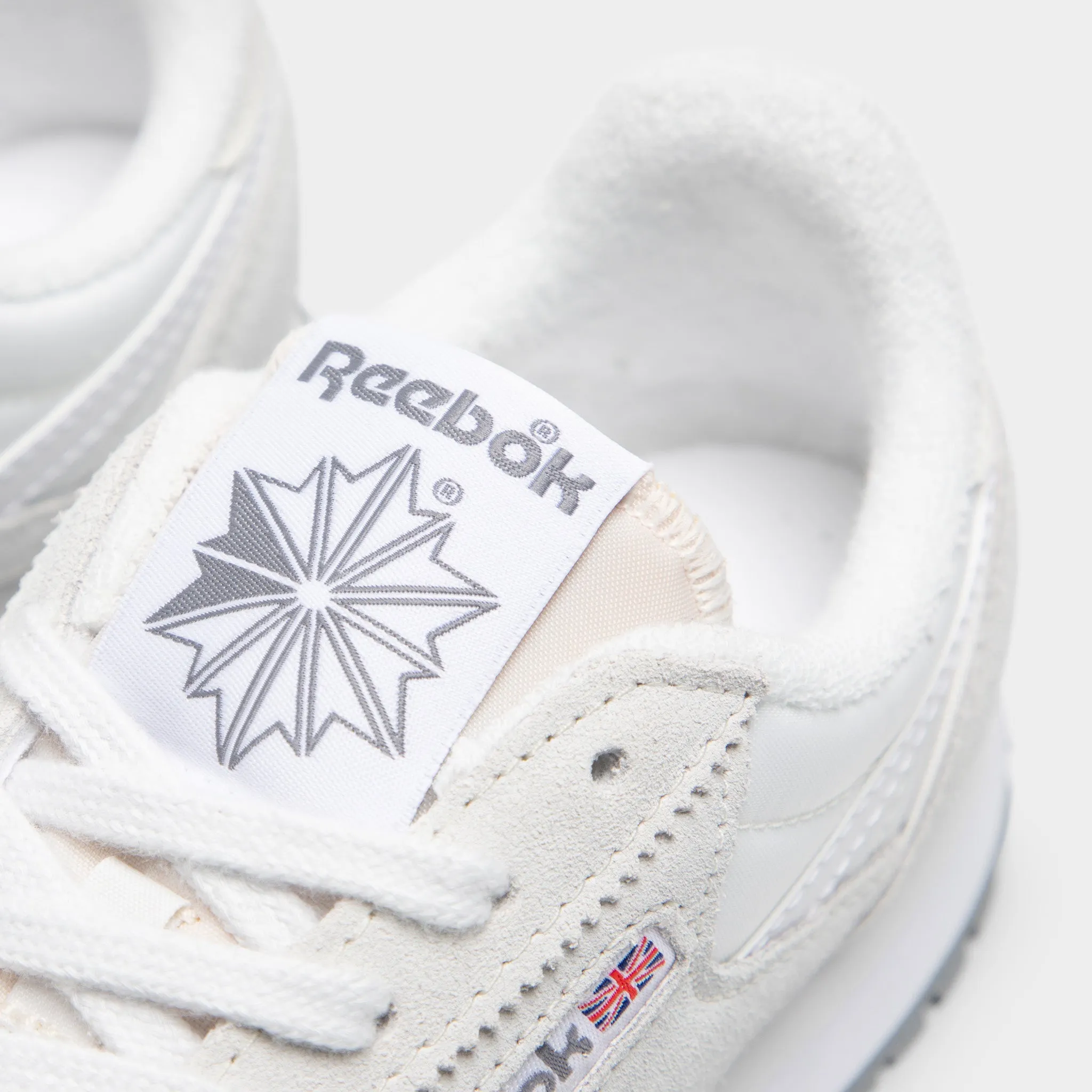 Storm Proof Sport Life Reebok Women's Classic AZ Barely Grey / Barely Grey - White