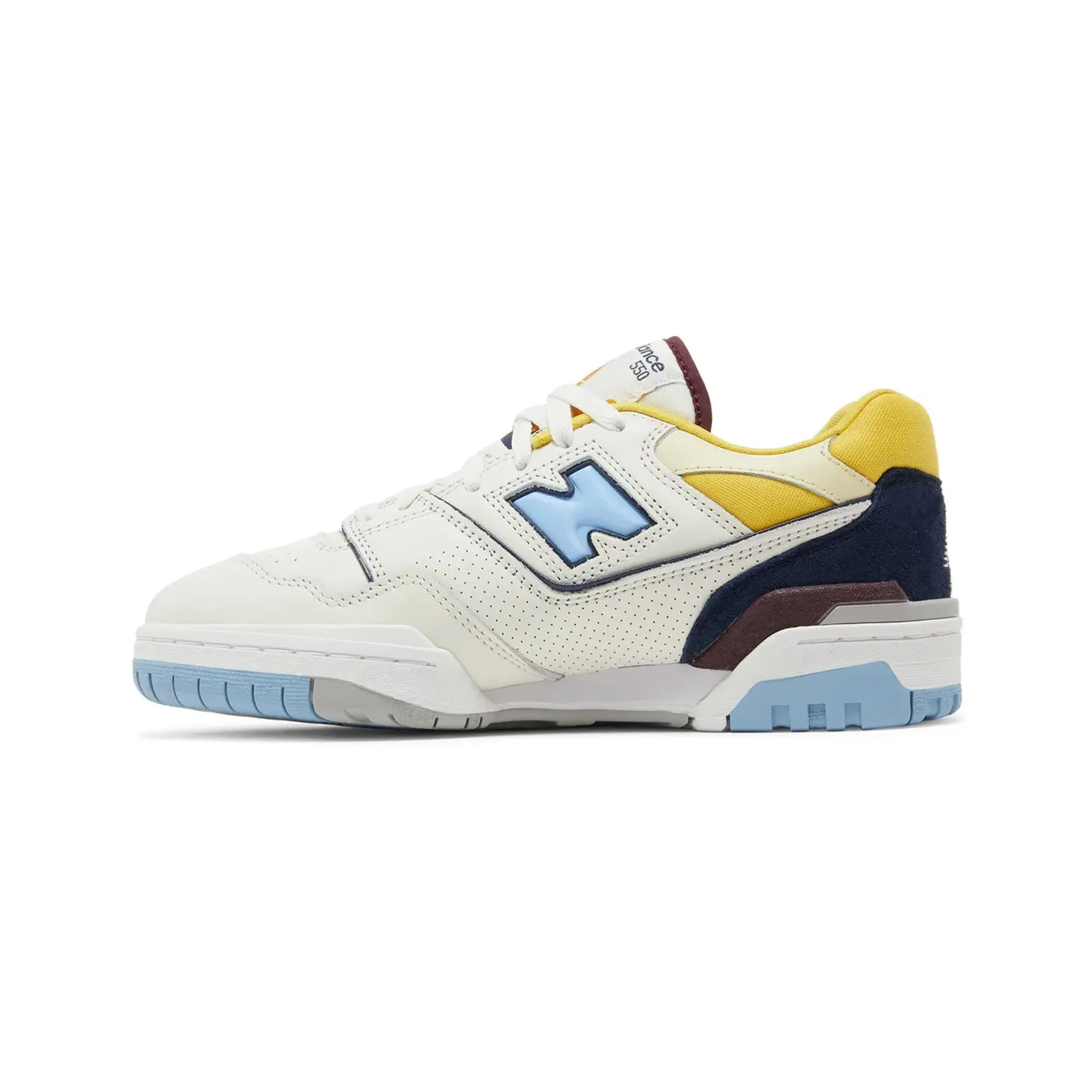 Farm Step Move Around New Balance 550 'Marquette' (2022)