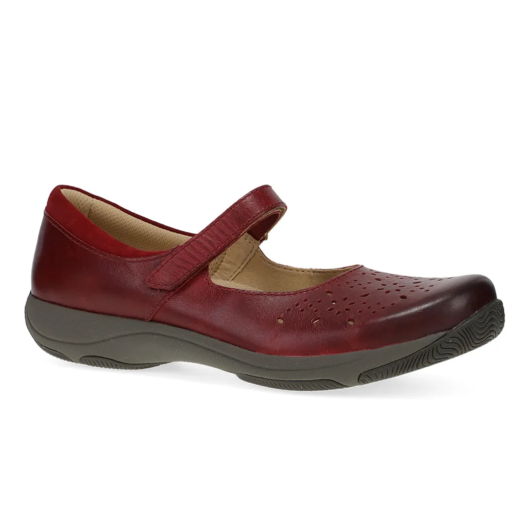Workout Ready Fit Soft Womens Dansko Stacy in Red