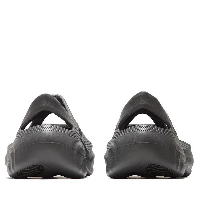 Dingyun Zhang x Crocs Diffuser - Black Sand Outdoor Fun day trip