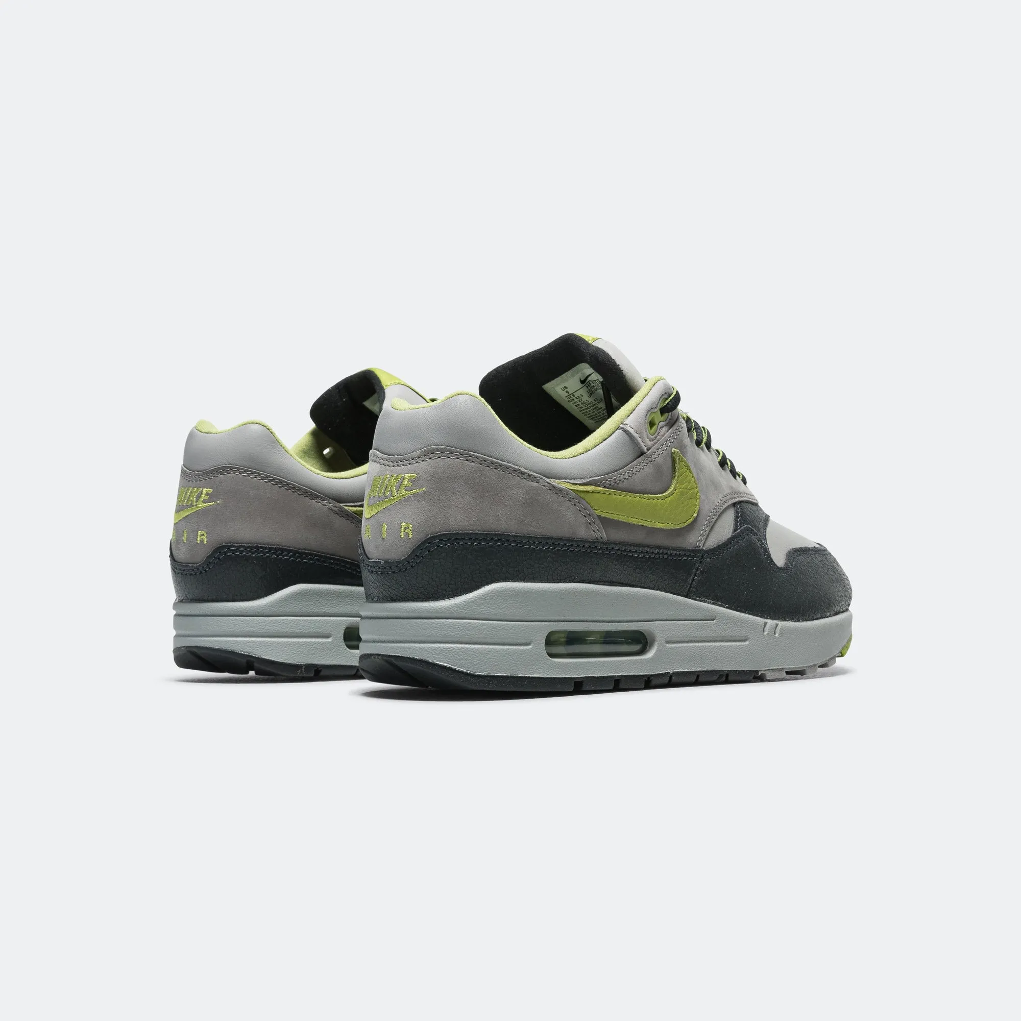 Air Max 1 STR x HUF - Anthracite/Pear-Medium Grey-Flat Pewter Walk Ready