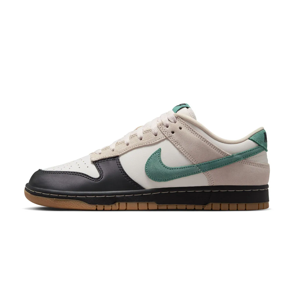 Rough texture stability - provision - level Dunk Low 'Black Toe'