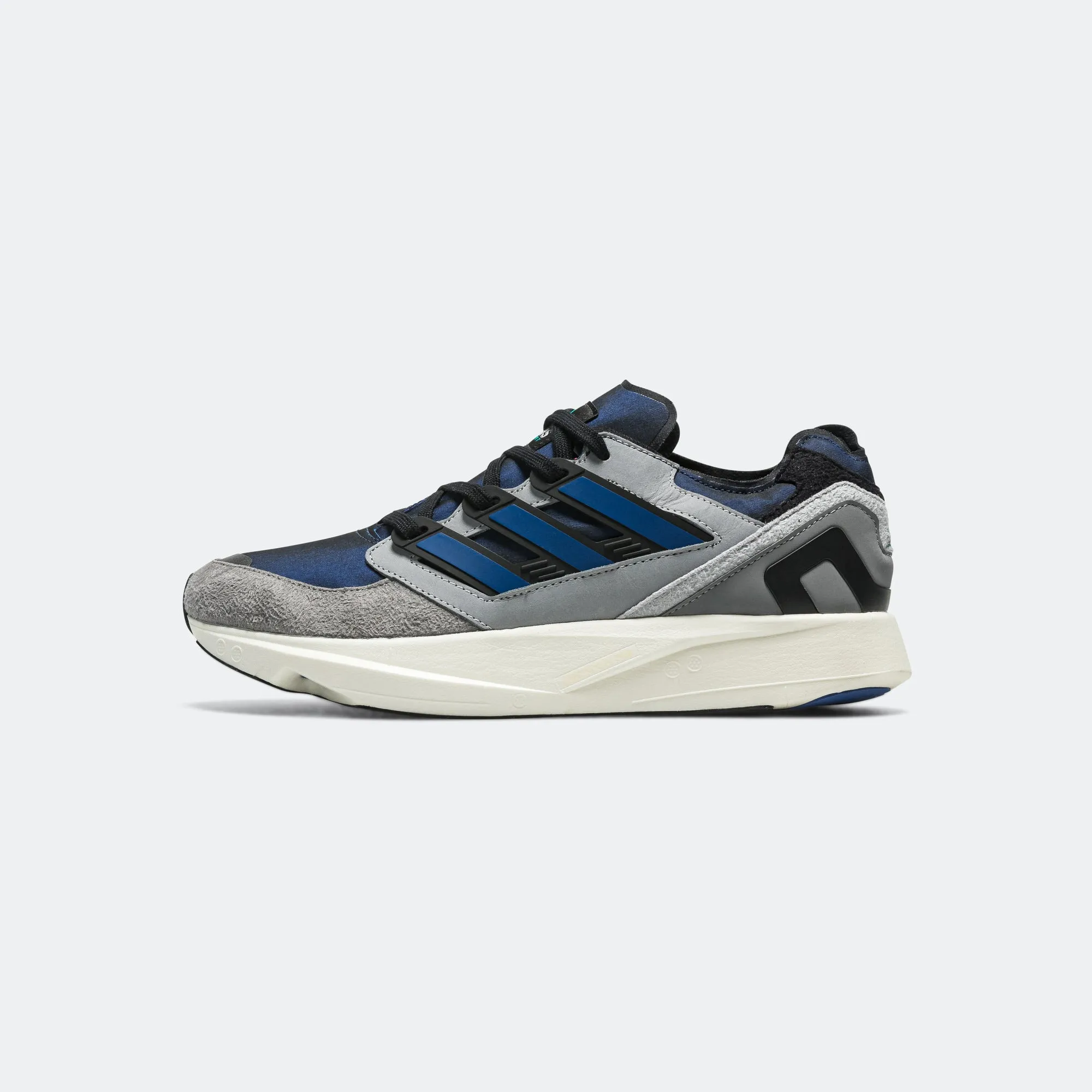Equipment Takumi SE - Grey Three/EQT Blue-Core Black Power Stride Lightweight Outsole