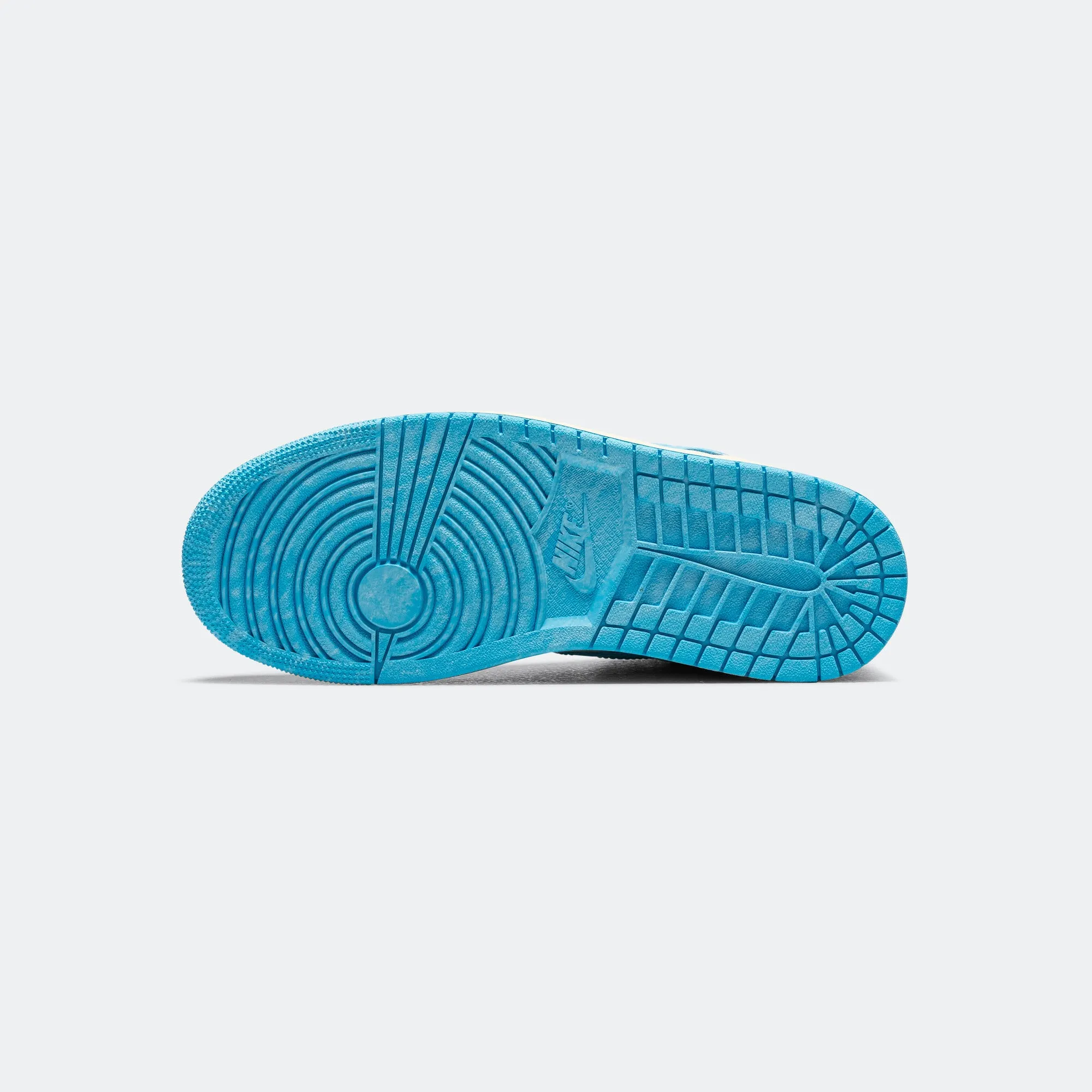 Smooth Flow Air Jordan 1 Retro High OG - Dark Powder Blue/Sail
