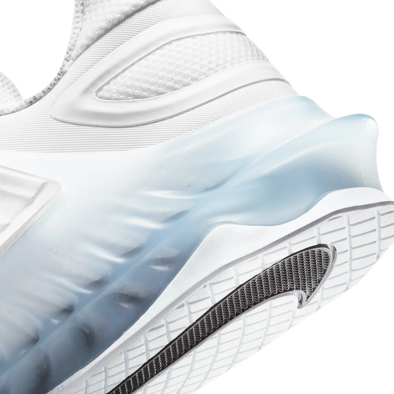 Nike Savaleos Energy Return Design