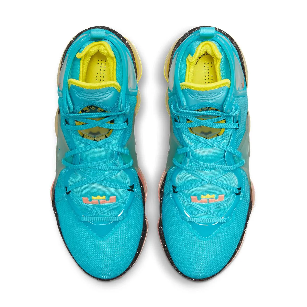 LeBron 19 'Christmas' Trend Hot