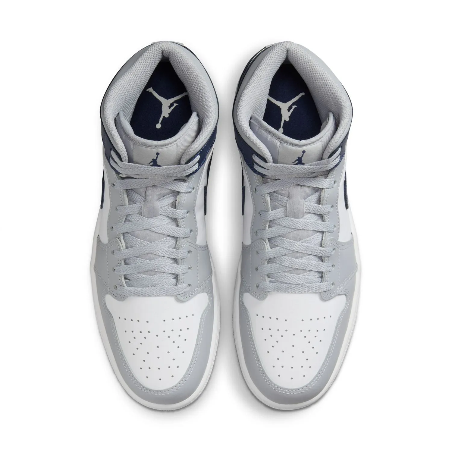 Air Jordan 1 Mid 'Wolf Grey Midnight Navy' Fitness Vibe Park Day